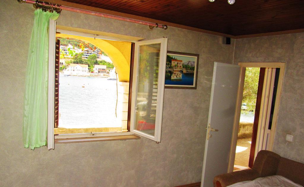 Apartmans And Rooms Dunjini Dvori Korčula Eksteriør billede