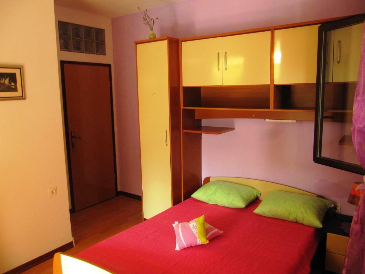 Apartmans And Rooms Dunjini Dvori Korčula Eksteriør billede